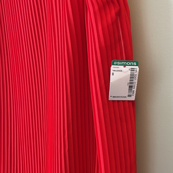 NWT red flapper-style dress - Picture 3 of 4